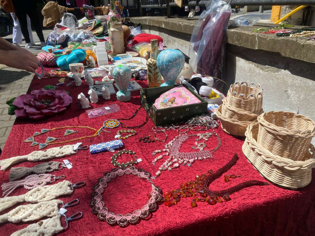 Menteşe’de El Emeği Göz Nuru Kermes: Kursiyerlerin Yıl Boyu Hazırladığı Ürünler Görücüye Çıktı 6